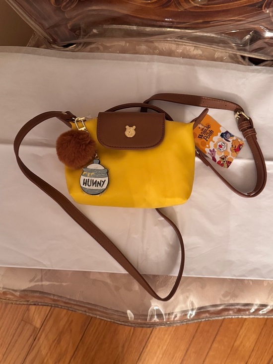 New Disney Yellow & Brown Mini Winnie the Pooh Crossbody Bag w/Bag Charm - Picture 2 of 8